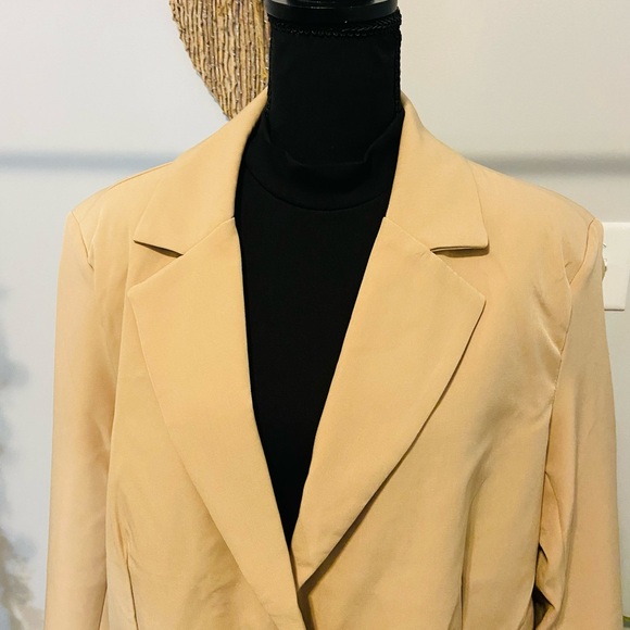 Soft Caramel Coloured Blazer - Picture 6 of 7